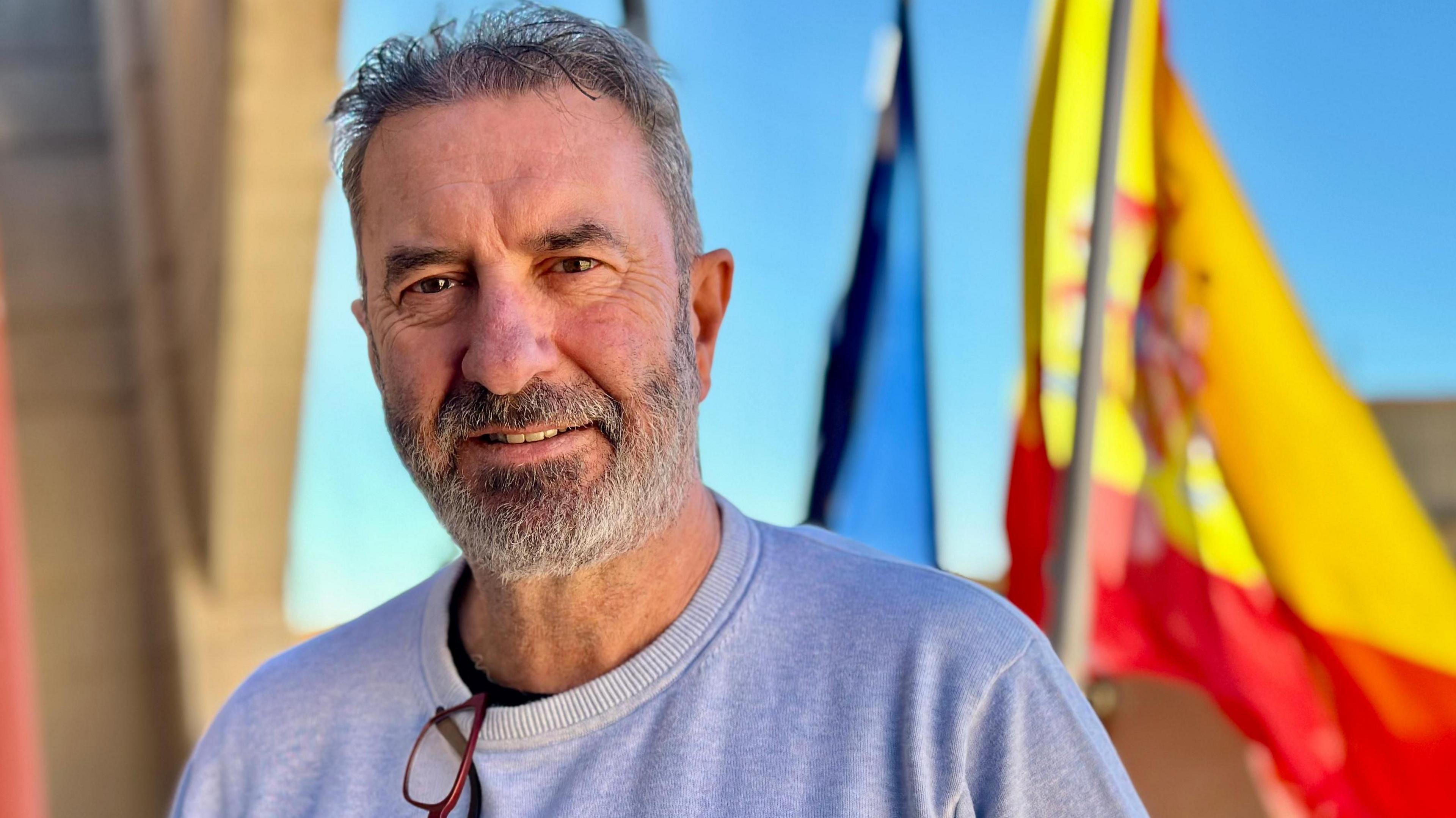 CATL and Stellantis invest €4bn in Figueruelas battery factory amid Spain's renewable energy transition image from bbc.co.uk