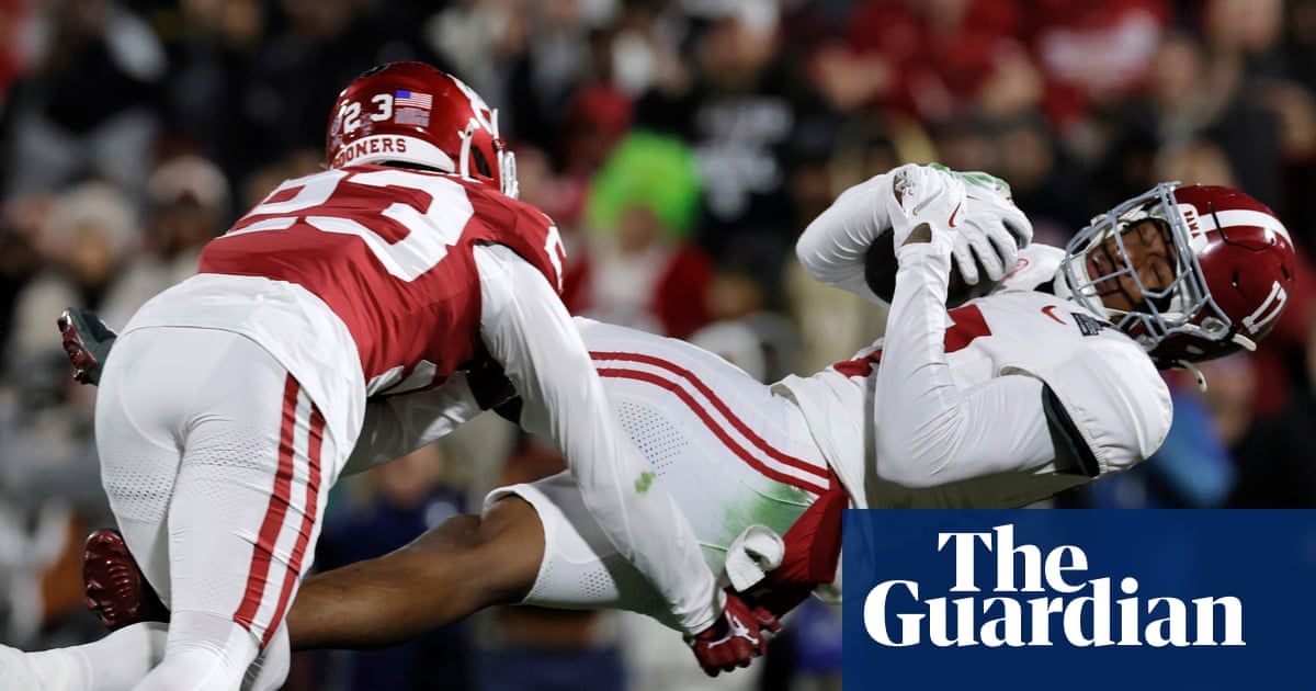 Alabama Overcomes 17-Point Deficit to Beat Oklahoma 34-24 in CFP First Round image from theguardian.com