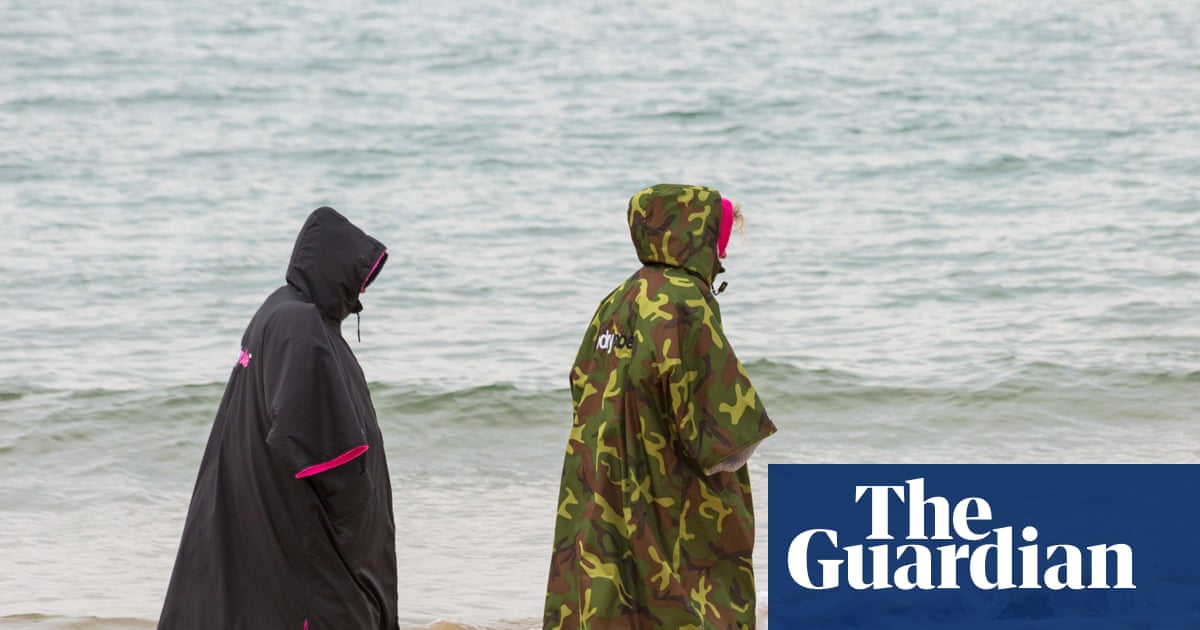 Dryrobe Wins High Court Trademark Case Against D-Robe image from theguardian.com