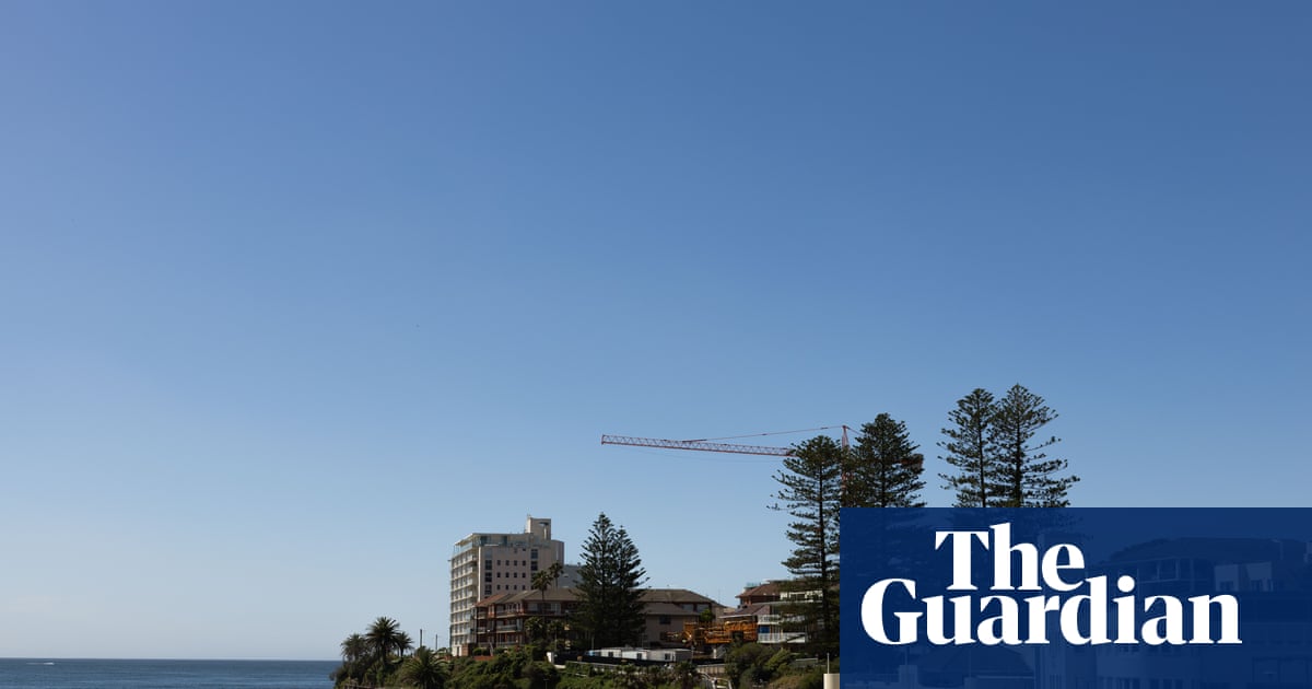 Man Arrested for Inciting Racial Violence at Cronulla Beach Following Bondi Terror Attack image from theguardian.com