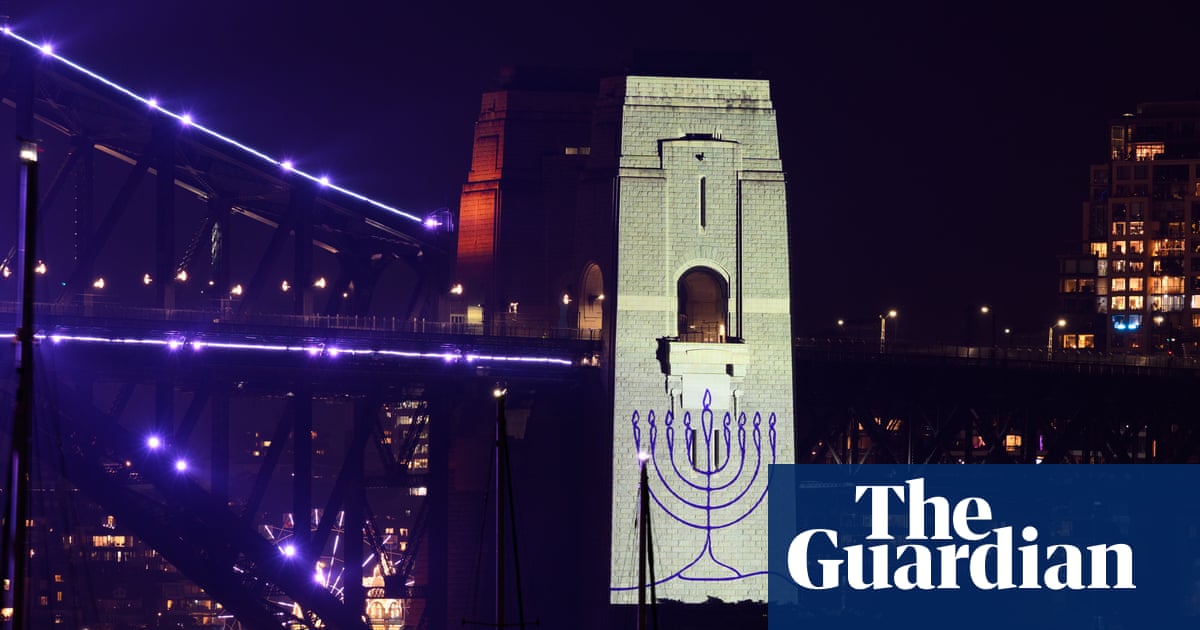 Business Leaders and Catholic Bishops Call for Royal Commission After Bondi Attack image from theguardian.com