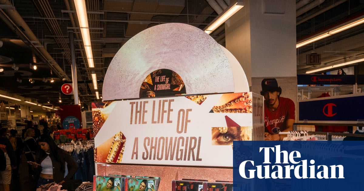 CD Players and Compact Discs Experience a Retro Renaissance in UK Christmas Shopping Lists image from theguardian.com