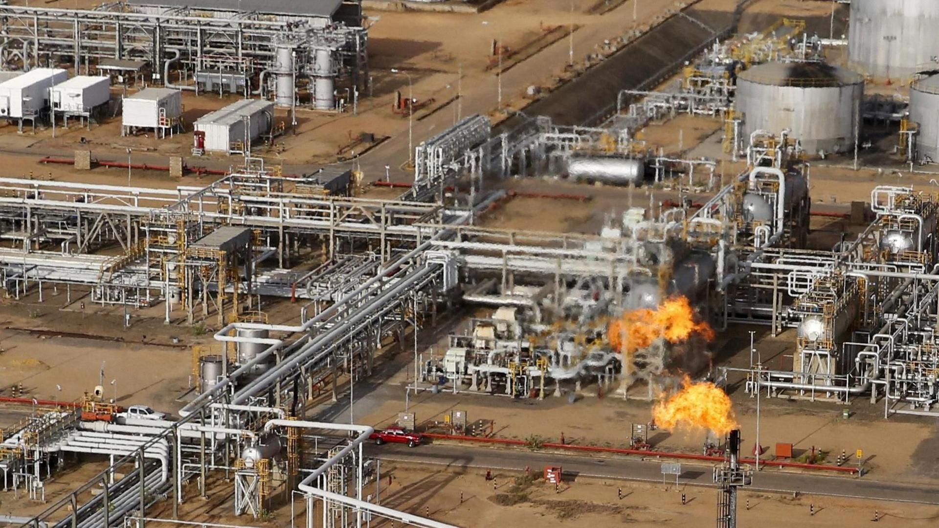 US Plans to Tap Venezuela's Oil Reserves Amid Political Transition image from bbc.co.uk