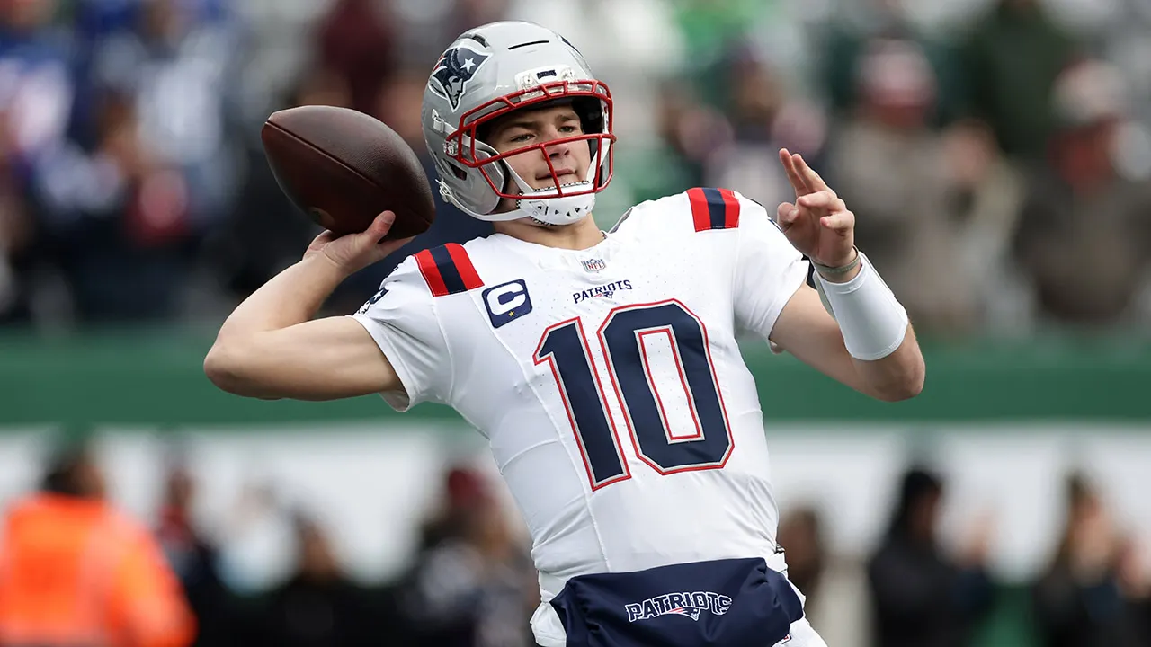 Drake Maye Throws Five Touchdowns, Leads Patriots to 42-10 Win Over Jets image from foxnews.com
