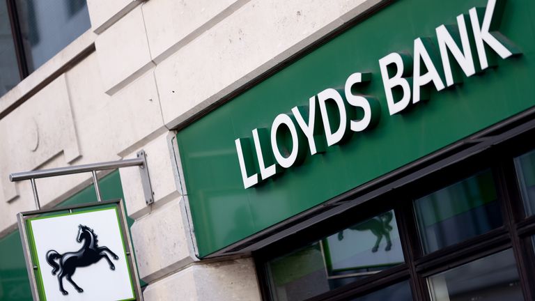 Lloyds Banking Group to Acquire Digital Wallet Provider Curve for £120m image from news.sky.com