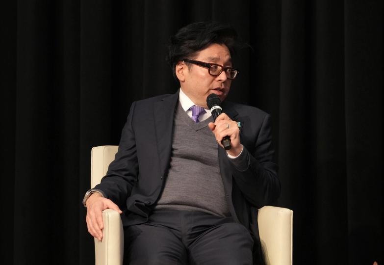 Tom Lee Responds as X Debates Fundstrat's Differing Bitcoin Outlooks image from coindesk.com