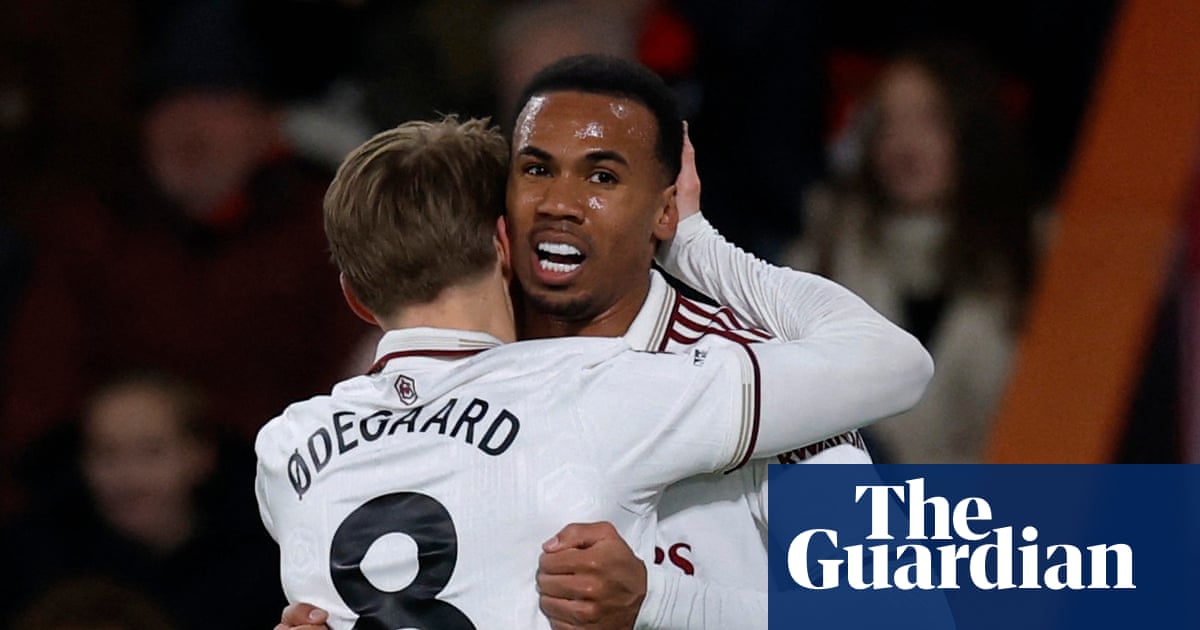 Arsenal Move Six Points Clear at Premier League Summit with Win at Bournemouth image from theguardian.com
