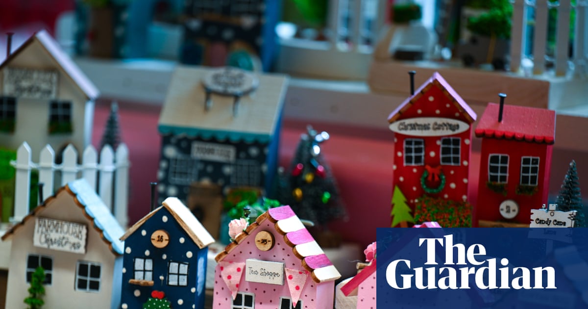 HMRC Reminds Christmas Side Hustle Sellers to Check Tax Obligations for 2024-25 and 2025-26 image from theguardian.com