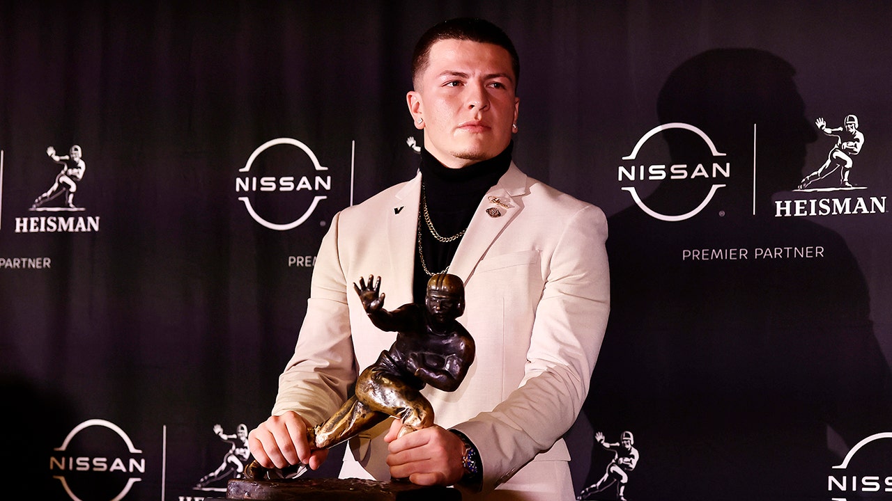 Fernando Mendoza Wins 2025 Heisman Trophy Over Diego Pavia image from foxnews.com