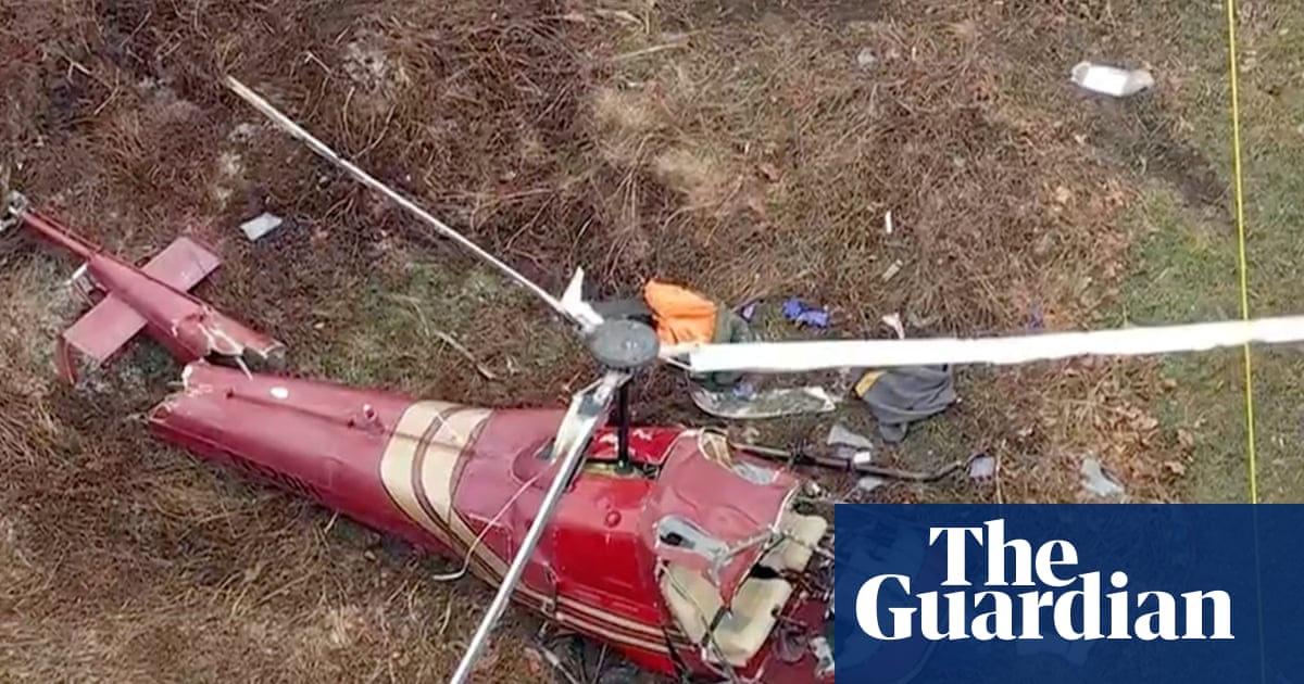 Two Helicopters Crash in Hammonton, New Jersey, Resulting in One Death and One Critical Injury image from theguardian.com