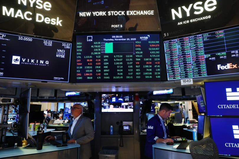 Investor Cash Levels Hit Record Low as Bullish Sentiment Soars to Highest Since 2021 image from coindesk.com