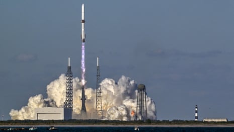 Blue Origin Successfully Launches New Glenn Rocket Carrying NASA Mars Orbiters image from theguardian.com