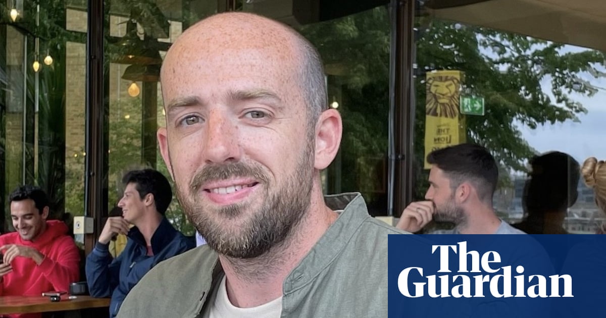 Offshore Gambling Sites Exploit UK Self-Exclusion Scheme, Driving Illegal Market Growth image from theguardian.com