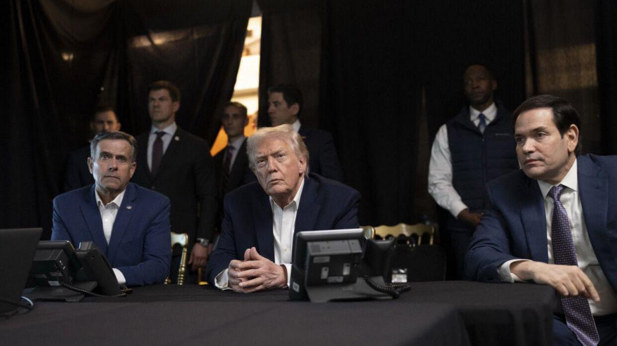 US Covertly Captures Nicolás Maduro in Caracas Amidst Controversy and Uncertainty image from bbc.co.uk