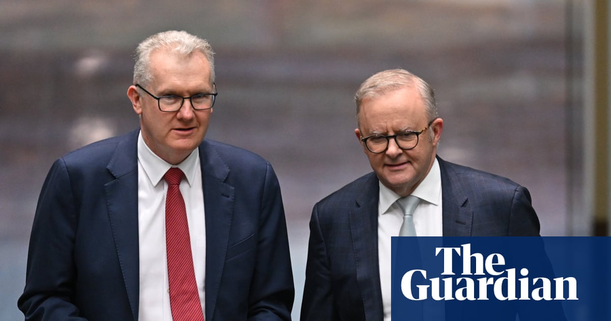 Albanese Government Rejects Federal Royal Commission into Bondi Beach Terror Attack image from theguardian.com