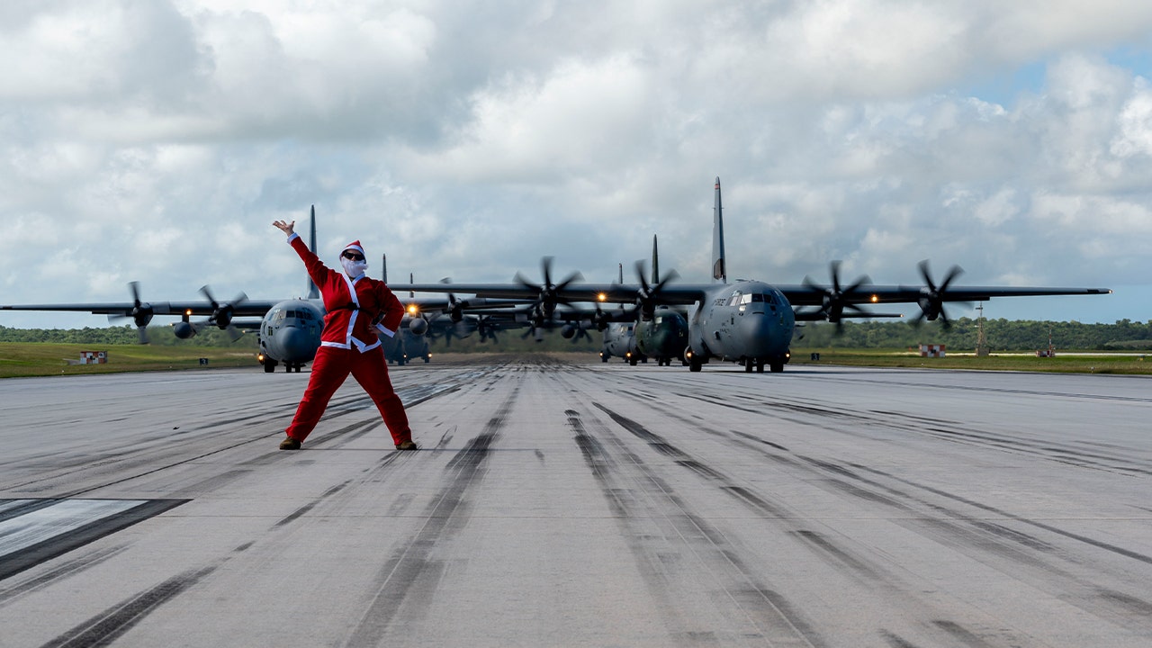 How US Troops Celebrate Christmas Abroad image from foxnews.com
