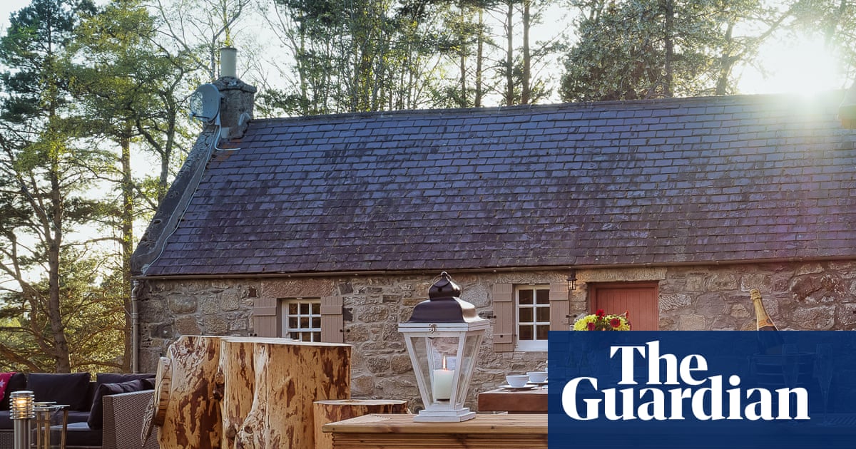 Homes for Sale with Saunas in England and Scotland image from theguardian.com
