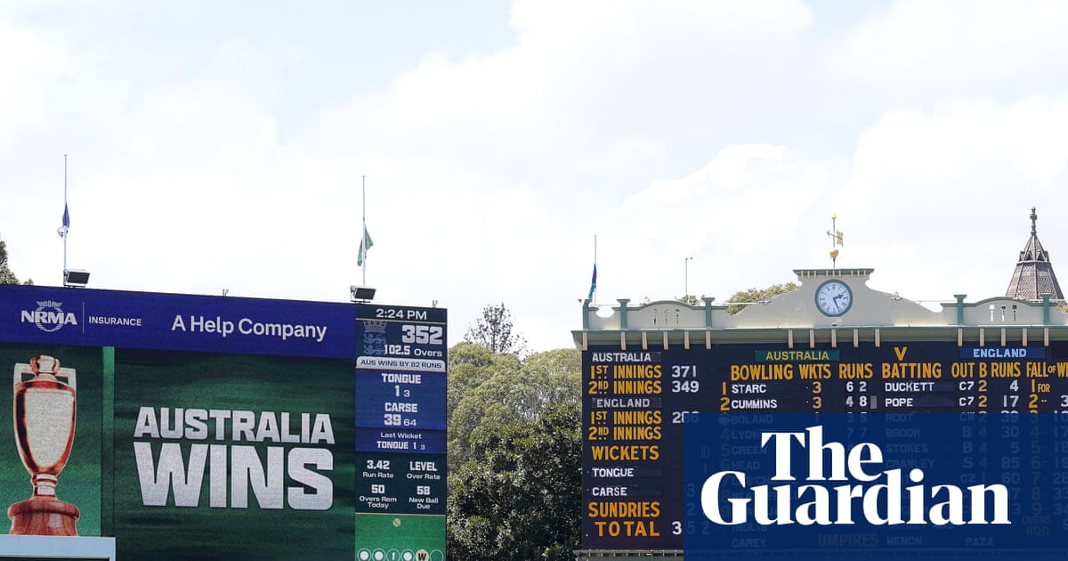 ECB Challenges and Notable Boxing Day Ashes Moments image from theguardian.com