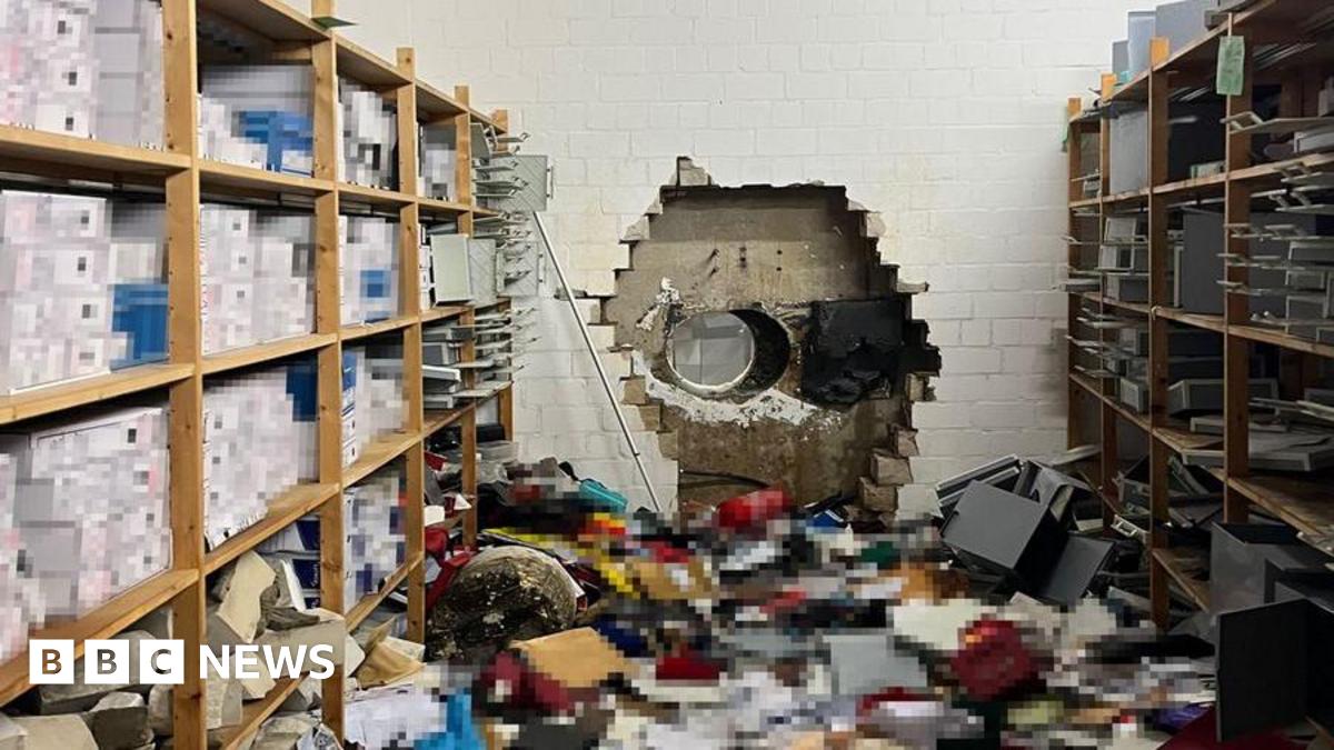 Major Heist at Sparkasse Branch in Gelsenkirchen Nets €30 Million in Cash, Gold, and Jewelry image from bbc.co.uk