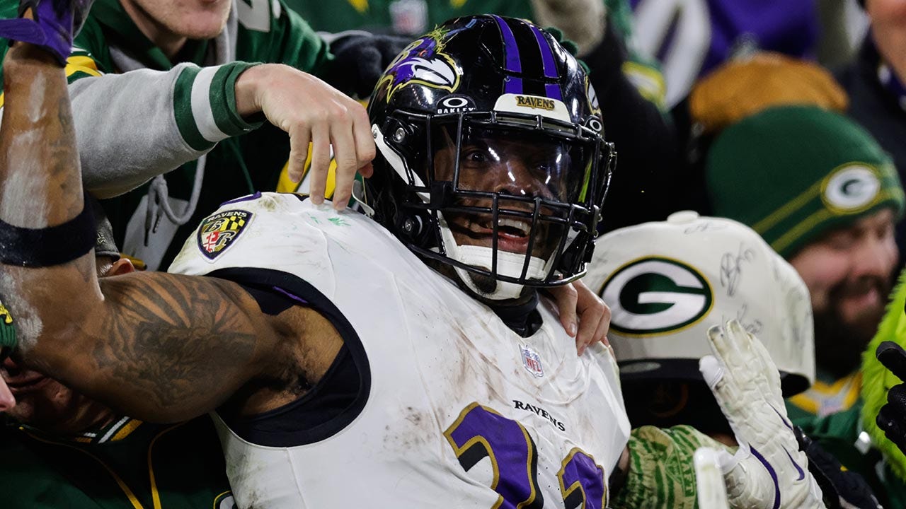 Derrick Henry's Four-Touchdown Performance Keeps Ravens' Playoff Hopes Alive image from foxnews.com