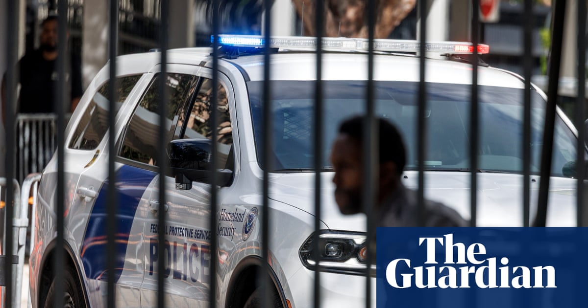 Judge Blocks DHS Policies Requiring Notice for Congressional Visits to ICE Facilities image from theguardian.com