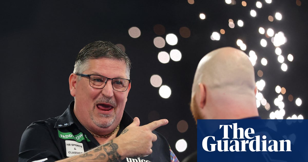 Gary Anderson and Ryan Searle Reach World Darts Semi-Finals image from theguardian.com