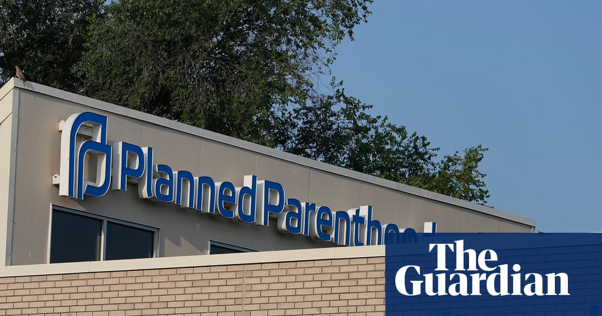 US Court of Appeals Allows Trump Administration to Strip Medicaid Funding from Planned Parenthood image from theguardian.com