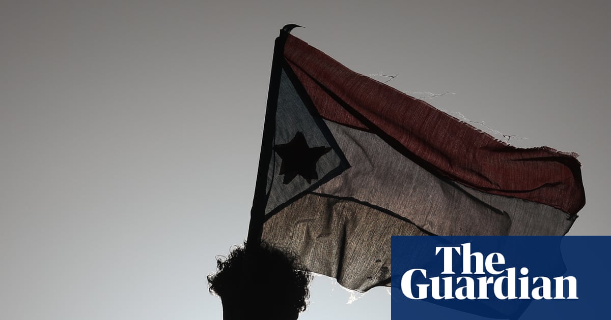 Saudi Arabia Bombs Yemen's Mukalla Over Alleged UAE Weapons Shipment to STC image from theguardian.com