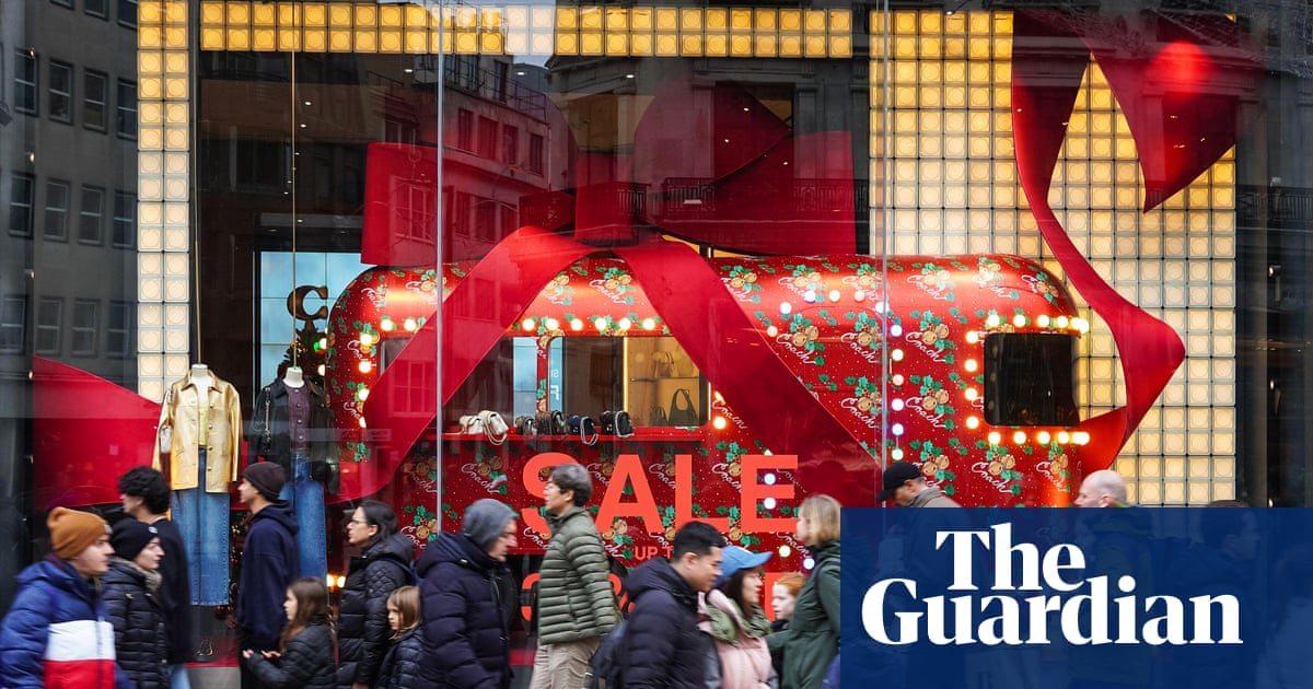 Renewed Zeal for Boxing Day Sales as Online Shopping Drives Growth image from theguardian.com